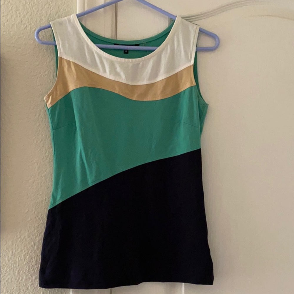 Women’s sleeveless top, size XS